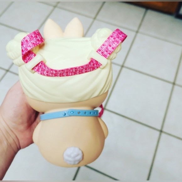 MGA LOL Surprise Biggie Pets Cottontail Q.T. Bookbag Piggy Bank - Picture 3 of 9